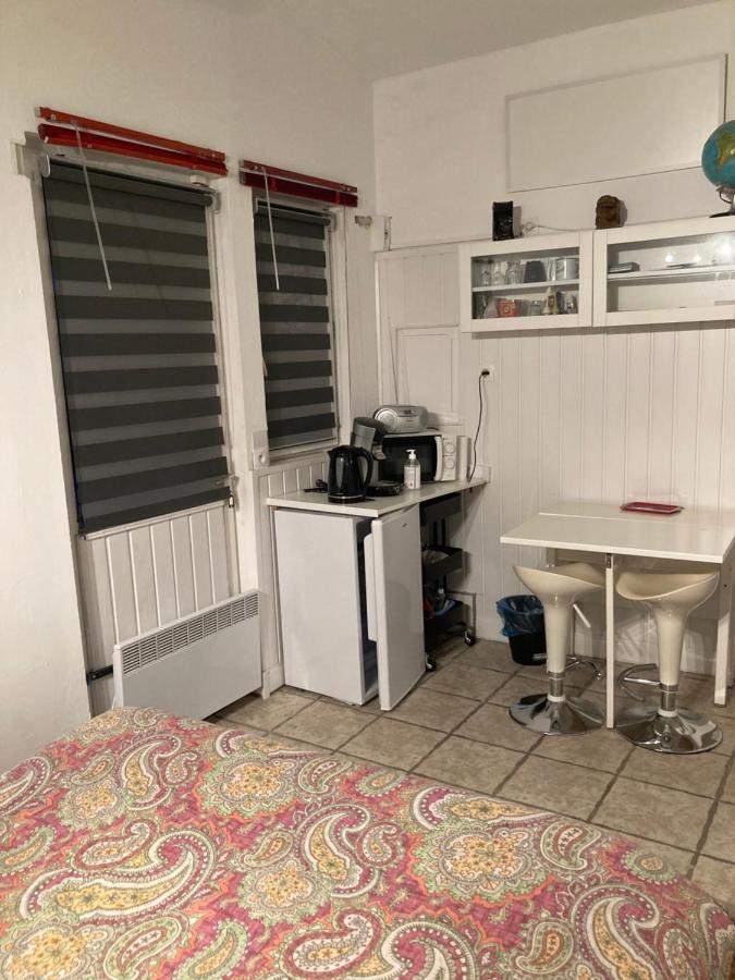 La Coccinelle Bed and Breakfast Nîmes Exteriör bild