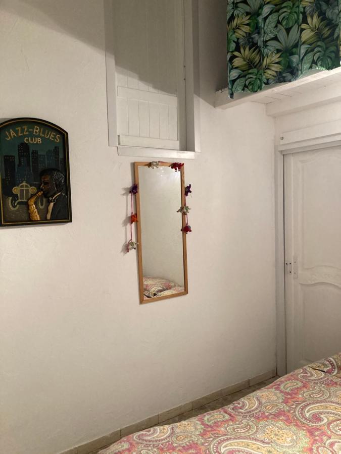 La Coccinelle Bed and Breakfast Nîmes Exteriör bild