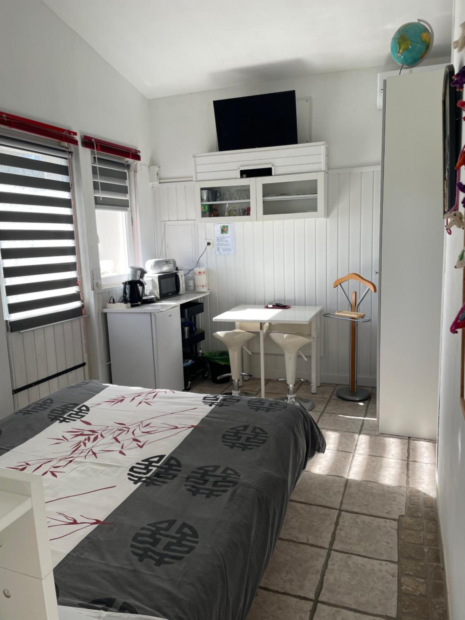 La Coccinelle Bed and Breakfast Nîmes Exteriör bild