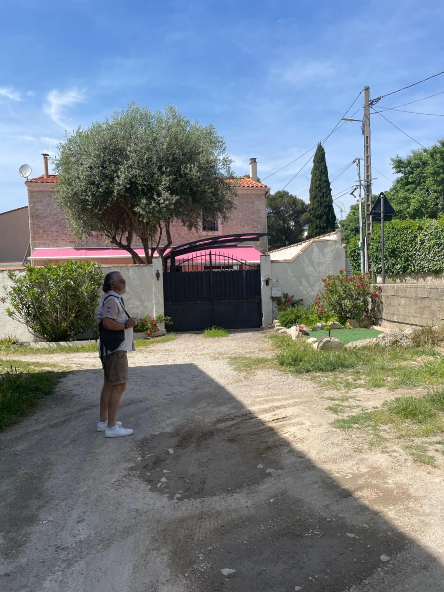 La Coccinelle Bed and Breakfast Nîmes Exteriör bild